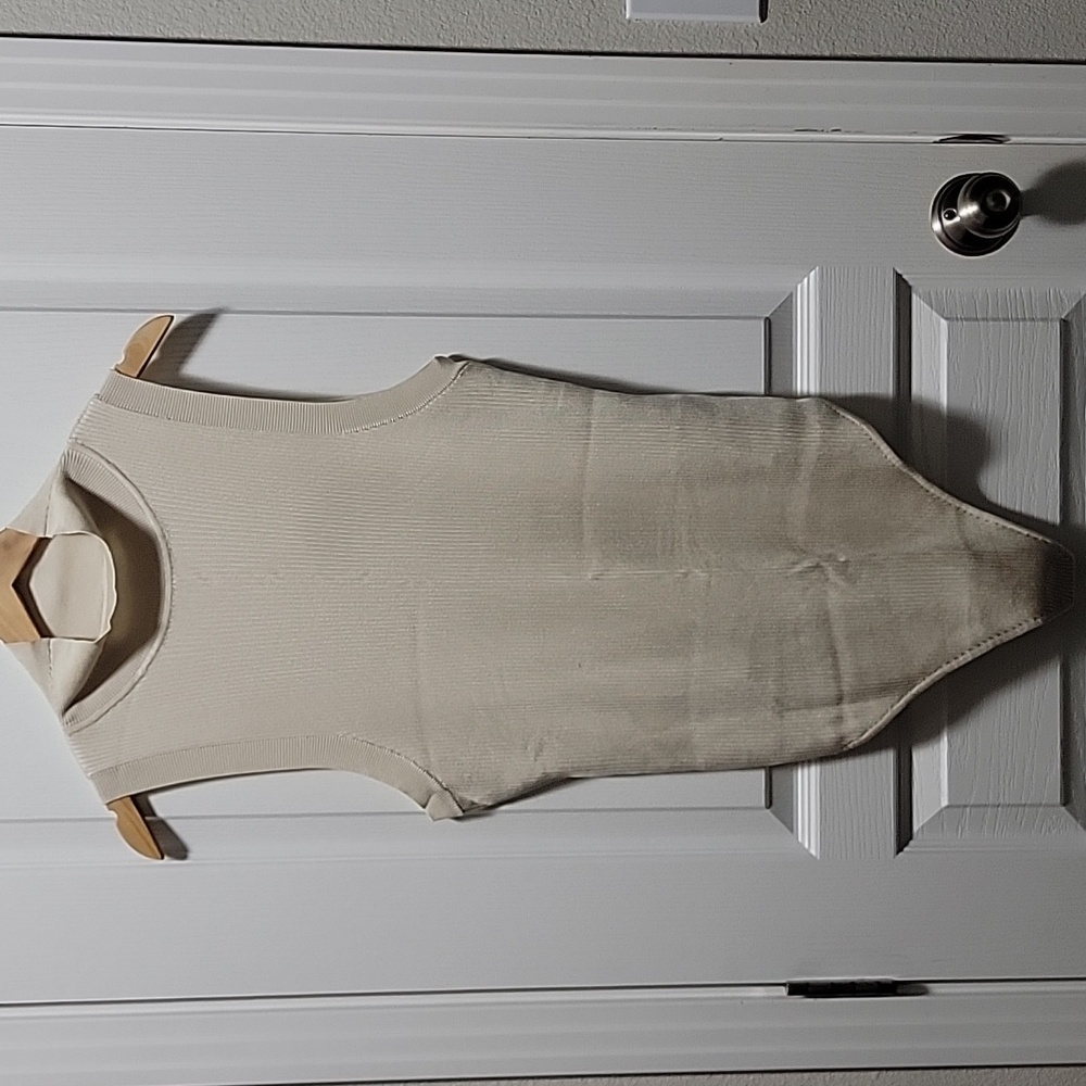 Good American Ivory Ribbed Knit Bodysuit Size 6 (3X)